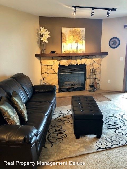 Building Photo - 1 br, 1 bath House - 10490 W Hwy 169 Garri...
