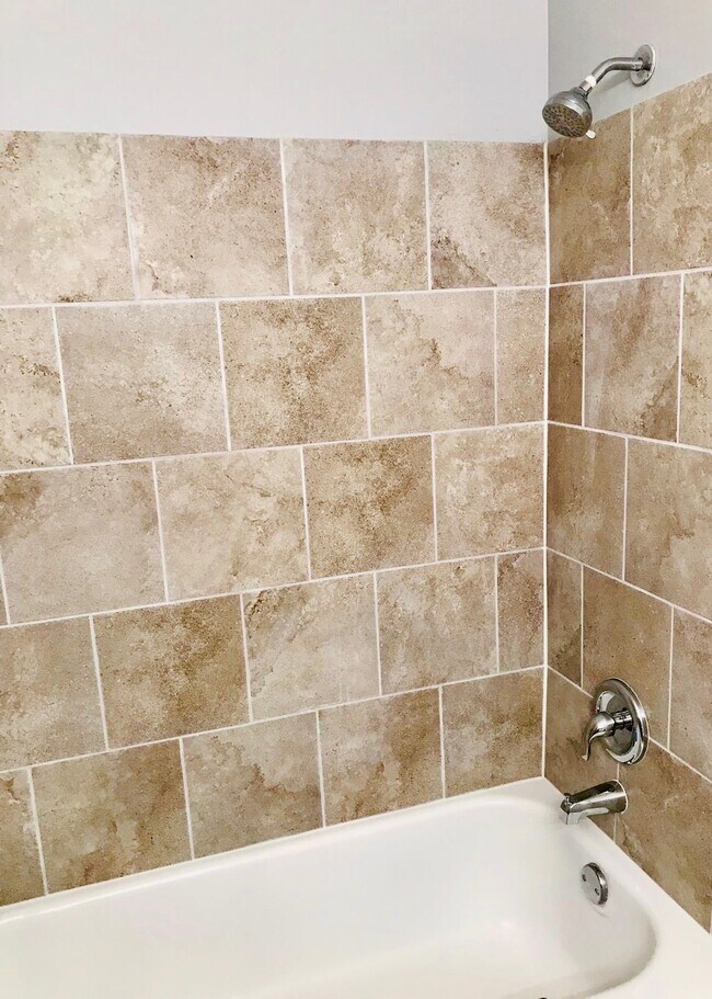 Baño - 1661 Cornell Dr