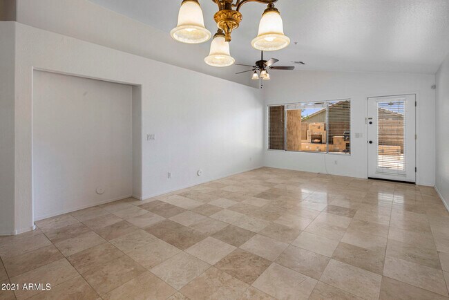 Building Photo - 10307 E Caribbean Ln