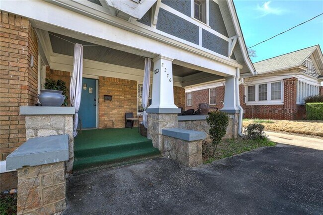 Building Photo - 2276 Boulevard Granada SW
