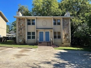 Building Photo - 3266 Highpoint Dr