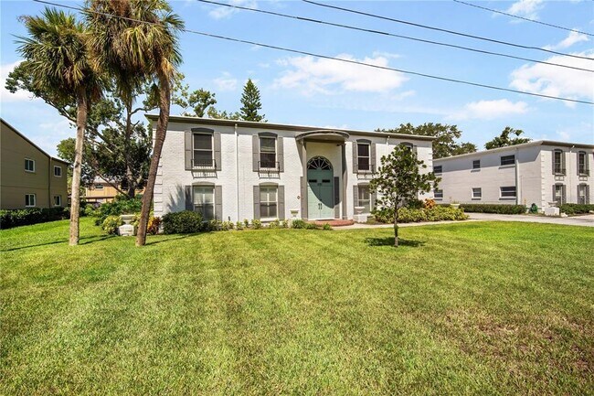 Building Photo - 1330 Snell Isle Blvd NE