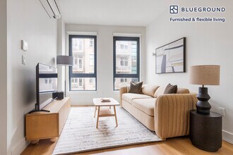 Building Photo - 130 Hope St