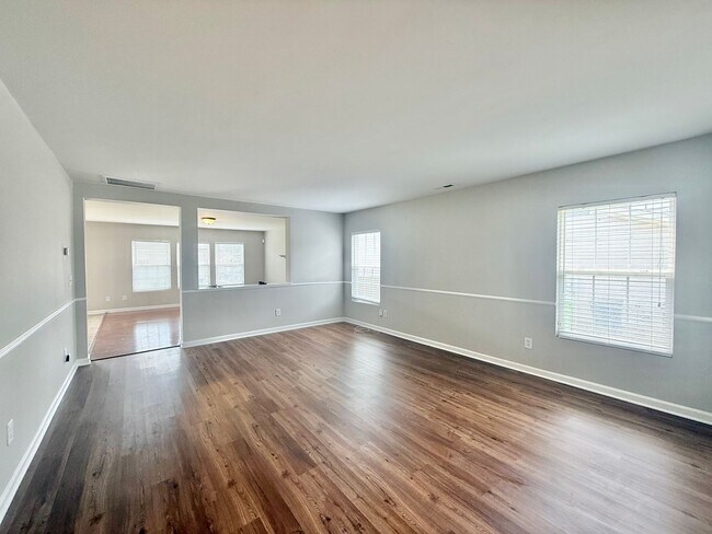 Building Photo - 6016 Namozine Ct