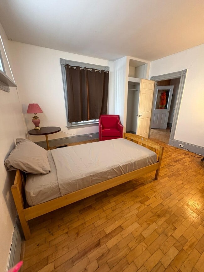 Photo du bâtiment - 24 Eddy St