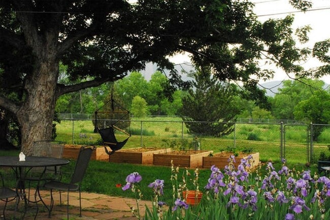 Enjoy Amazing Flatiron Views, Abundant Space, and A Large Backyard in this 5 Bedroom Home - Enjoy Amazing Flatiron Views, Abundant Space, and A Large Backyard in this 5 Bedroom Home