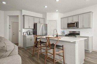 Building Photo - 13721 Lubeck Dr
