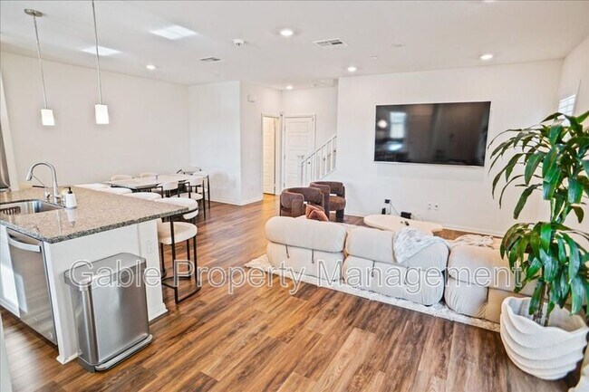 Foto del edificio - 27605 Sawtooth Ln