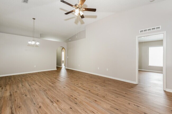 Foto del edificio - 802 Milford St