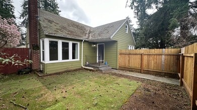 Building Photo - 2406 SE 139th Ave