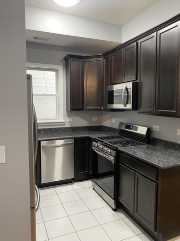 Foto principal - 2649 W Armitage Ave