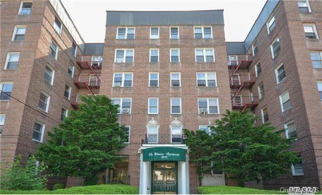 Foto principal - 84-55 Daniels St