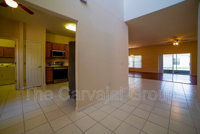 Building Photo - 1196 Glendora Rd N