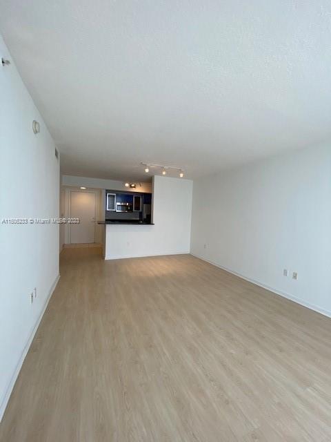 Foto del edificio - 2775 NE 187th St