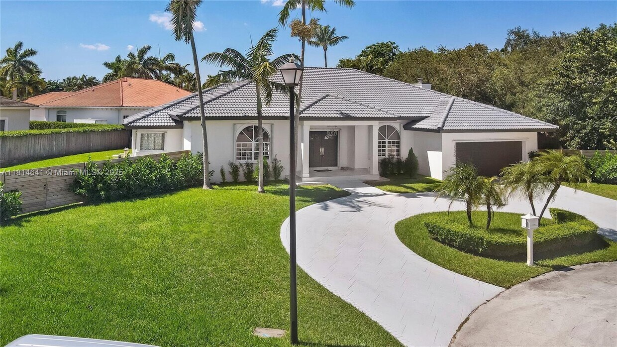 Primary Photo - 17750 SW 80th Ct