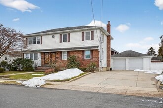 Building Photo - 297 Fairfield Ave