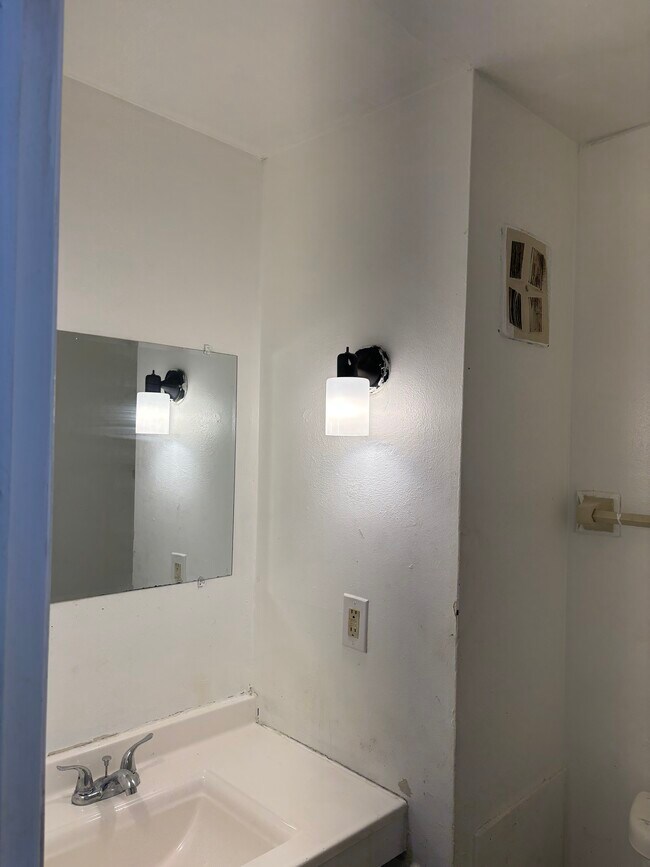 Foto del edificio - 9281A W Allyn St