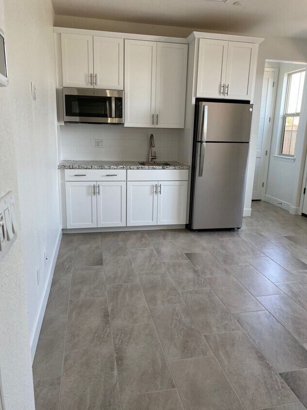 Primary Photo - 9913 Summerton Cir