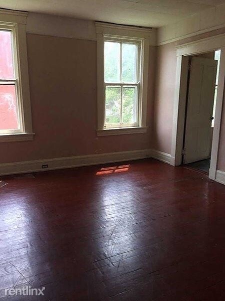 Building Photo - 4 br, 1 bath House - 811 Purcell Avenue 2