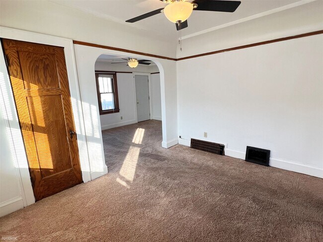 Building Photo - 2 br, 1 bath Duplex - 2108 South 71st Stre...