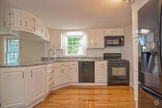 Building Photo - 28 Fuller Ter
