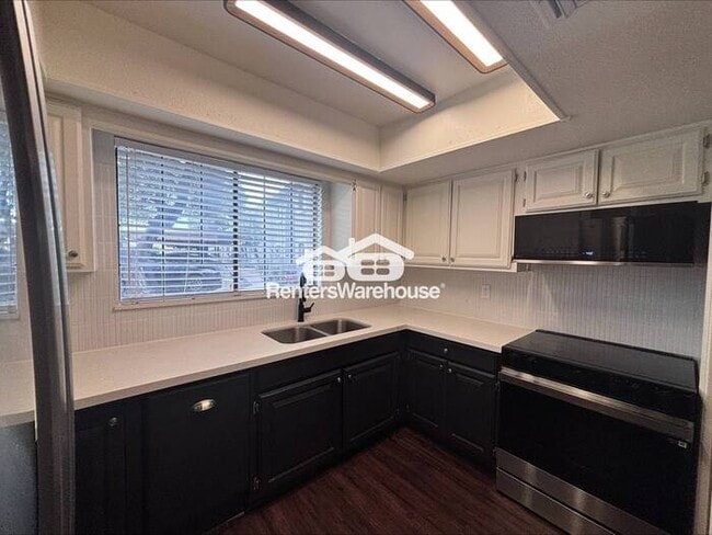 Building Photo - Ideal 2 Br 2 Ba Condo Near the 51 and Greenway in North Phoenix