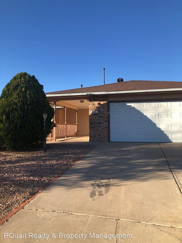 3 br, 2 bath House 556 Longwood Loop House Rental in Rio Rancho, NM