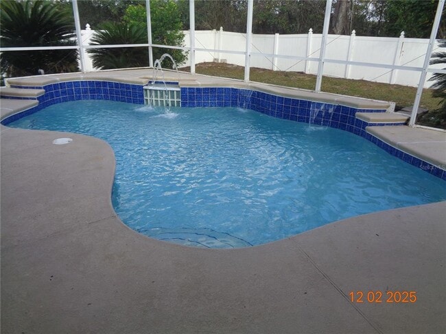 Foto del edificio - 2610 Groveland Ave