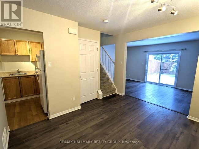 Building Photo - 6464 Colony Square