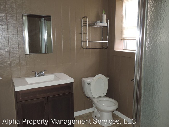 Building Photo - 1 br, 1 bath Apartment - 109 1/2 W Culton