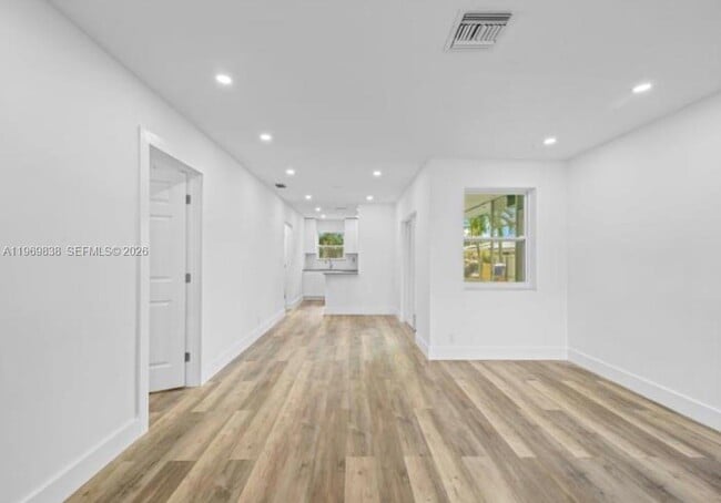 Foto del edificio - 816 N Golf Dr