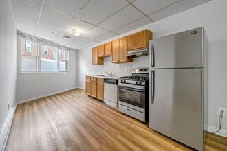 Building Photo - 203 Academy St