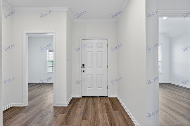 Foto del edificio - 512 Baker Ct