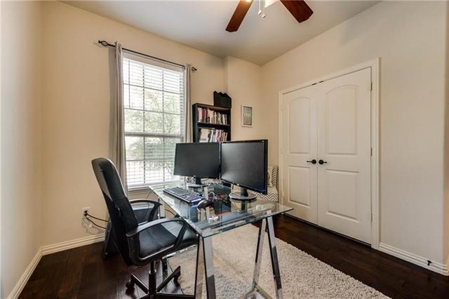 Building Photo - 6477 Naples Dr