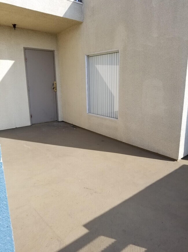Foto del edificio - 1546 Hi Point St