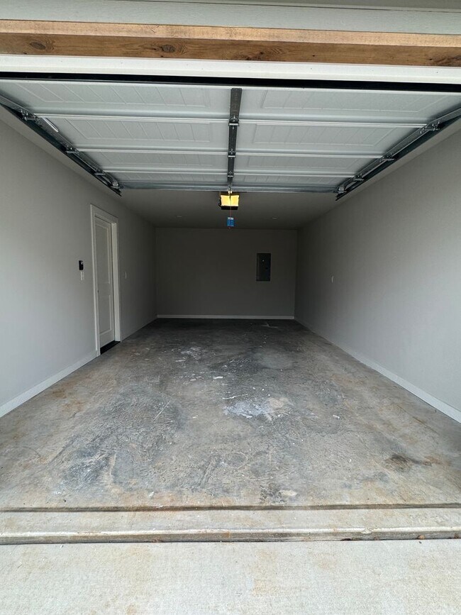 Building Photo - New Beginnings Start At AMRR:  2 Bedroom In Centerton, AR!