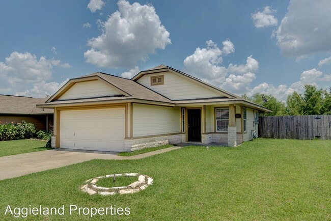 Foto del edificio - 3 br, 2 bath House - 909 Crested Point