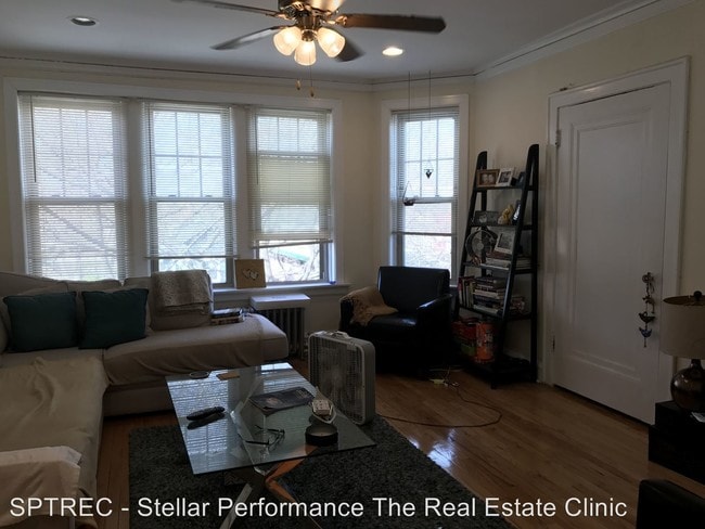 Building Photo - 324 S Maple Ave