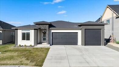 Building Photo - 648 Lazio Wy