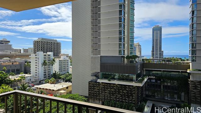 Foto del edificio - 2140 Kuhio Ave.