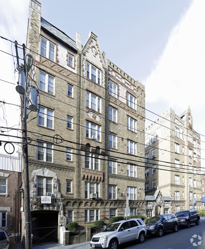 85 Van Reypen Street Apts Apartments in Jersey City, NJ