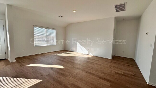 Building Photo - 16201 Harvester Dr