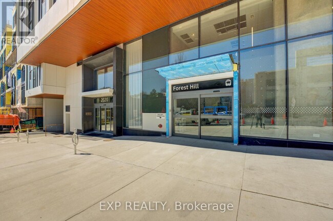 Building Photo - 2020-2020 Bathurst St