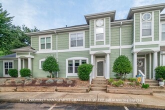 Building Photo - 17429 Tuscany Ln