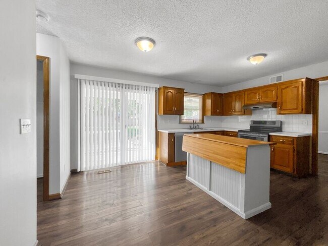 Foto del edificio - 17301 W 155th Terrace