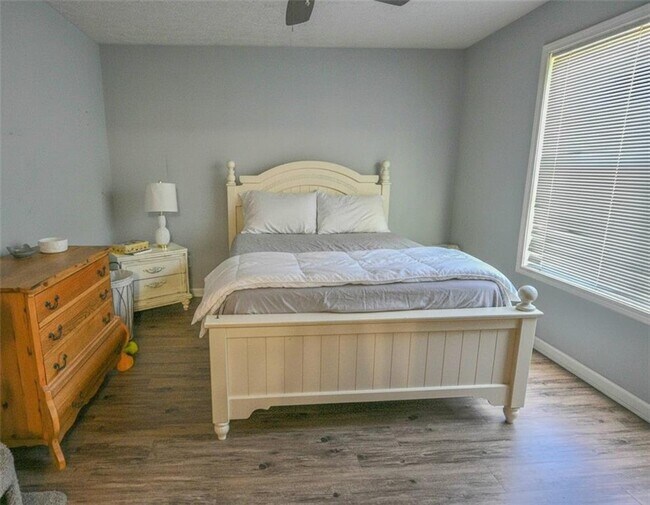 Foto del edificio - 120 Windcroft Cir NW