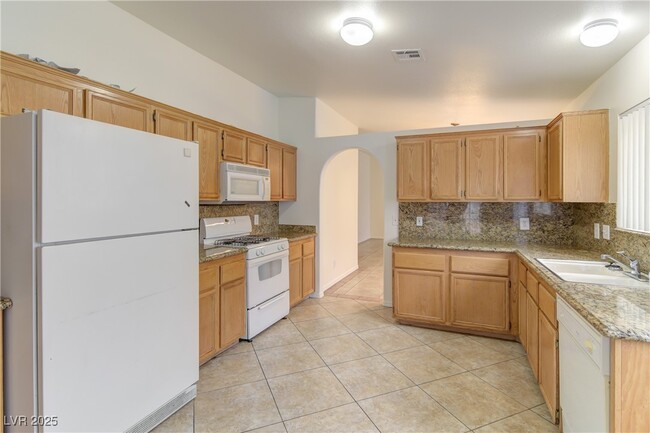 Foto del edificio - 4017 Hidden Oasis Ct