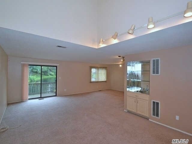 Foto del edificio - 41 Chestnut Ln