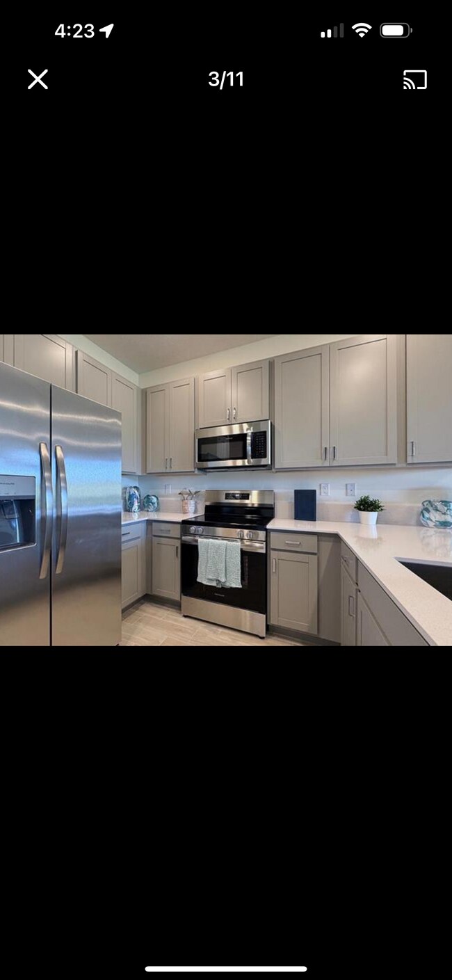 Foto del edificio - 5635 S Drive Cir