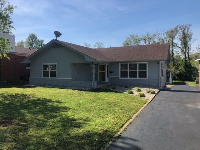 Front View - 152 Hall St
